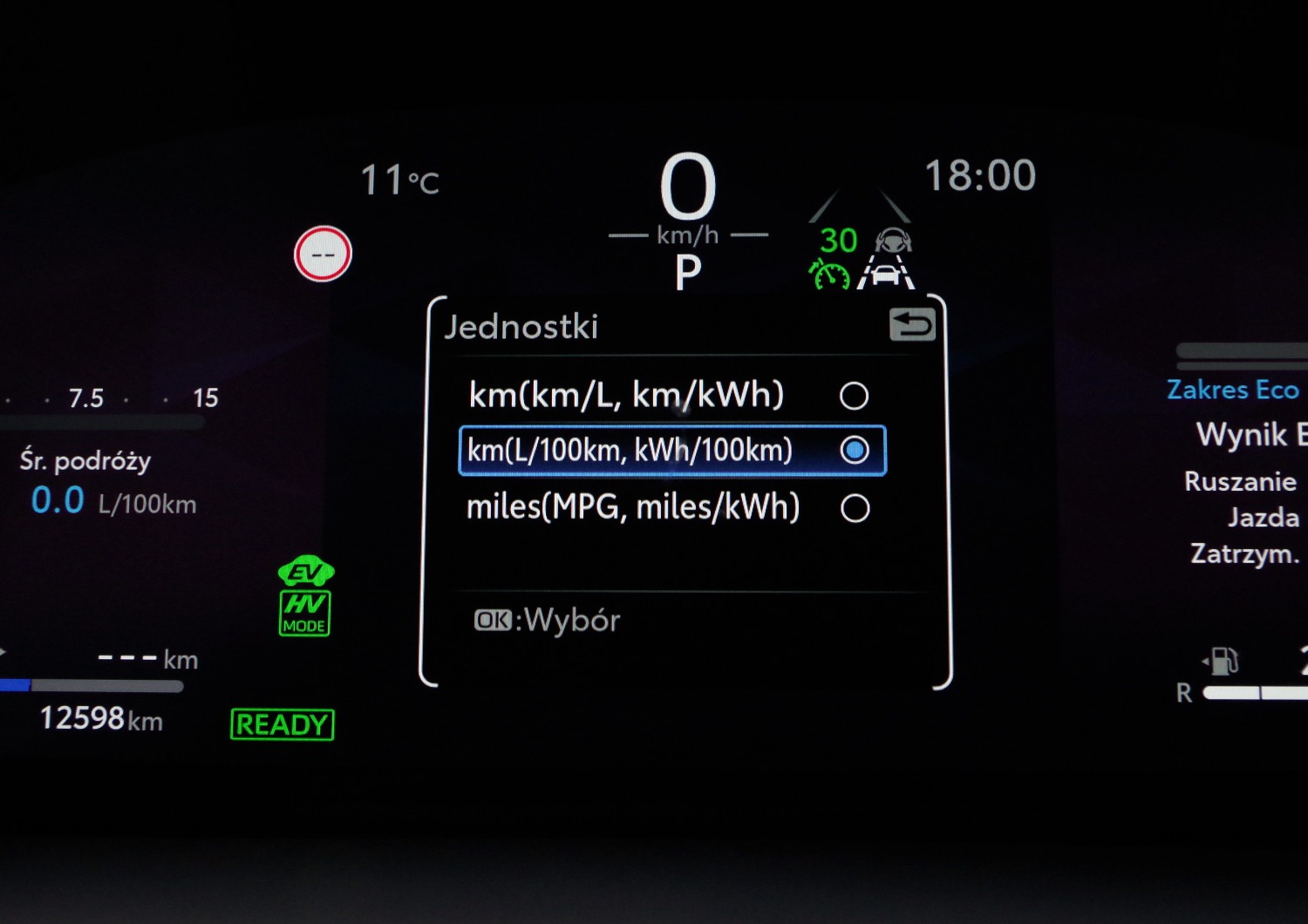 Toyota-CH-R-Plug-in-C28