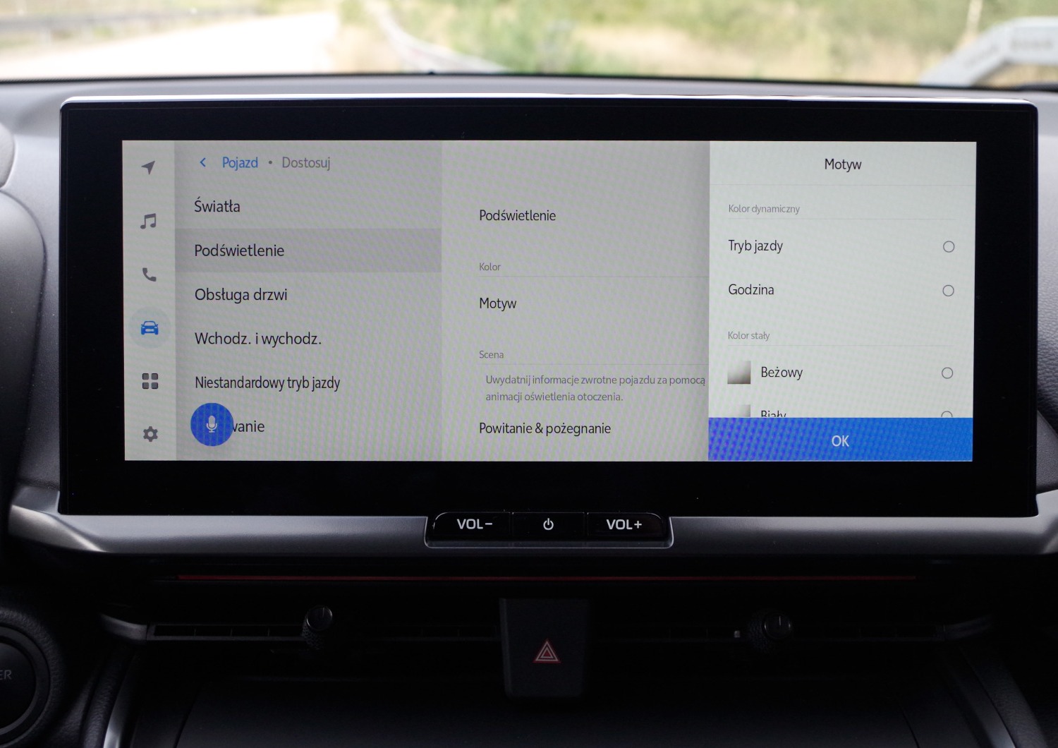Toyota-CH-R-Plug-in-D39