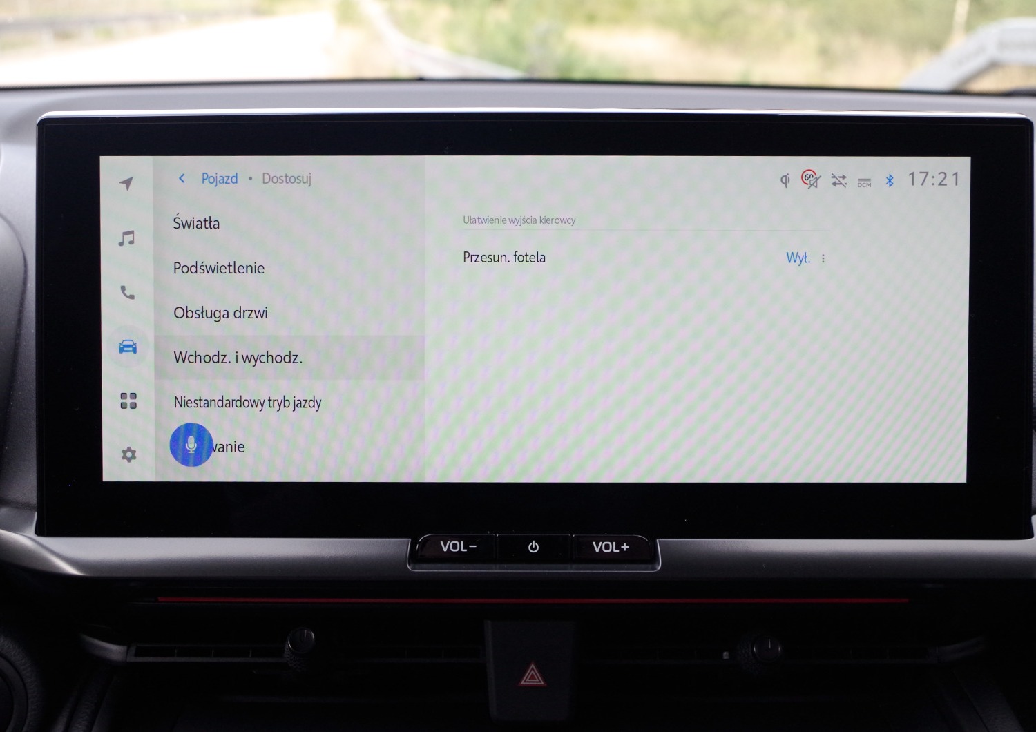 Toyota-CH-R-Plug-in-D42