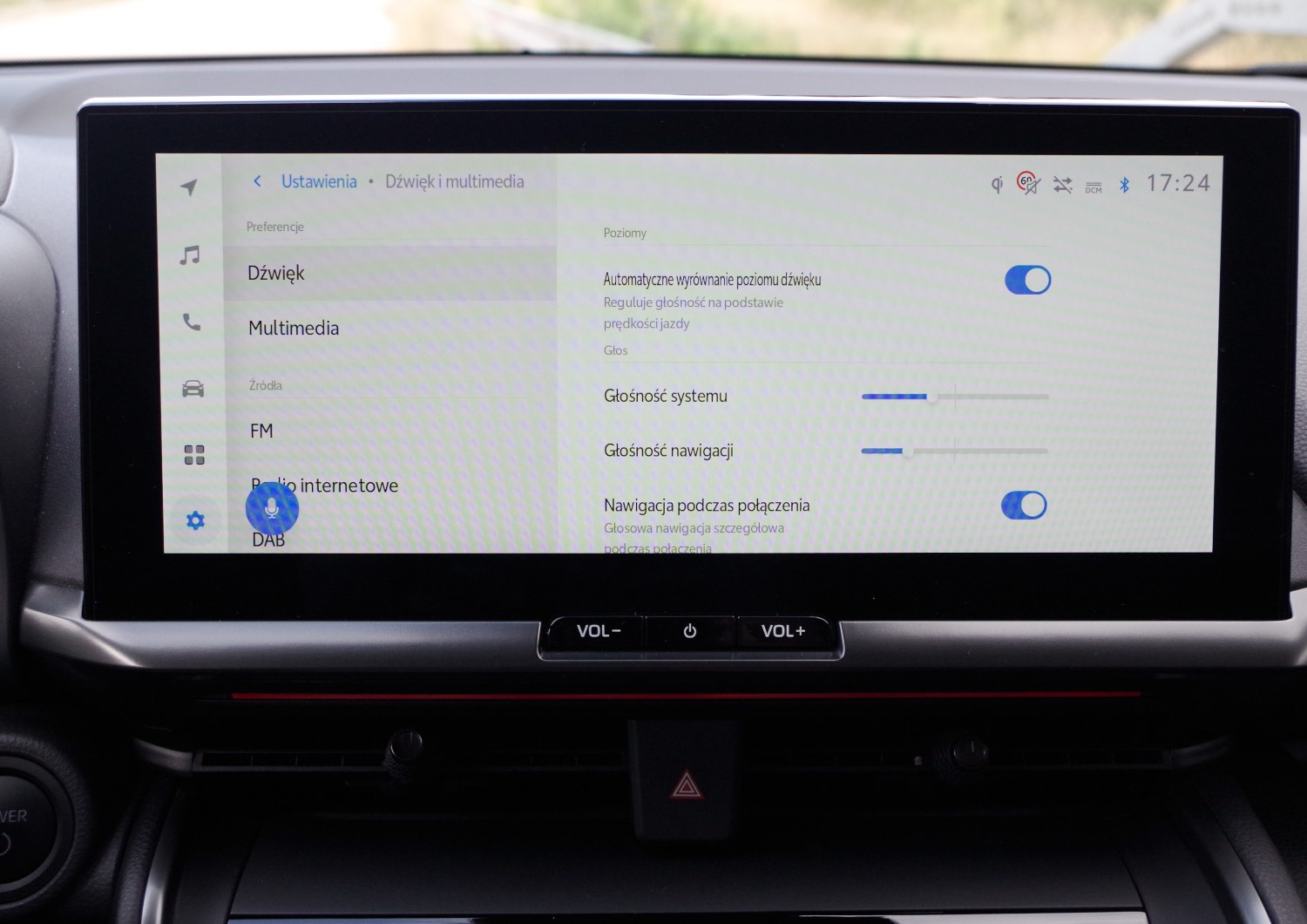 Toyota-CH-R-Plug-in-D58