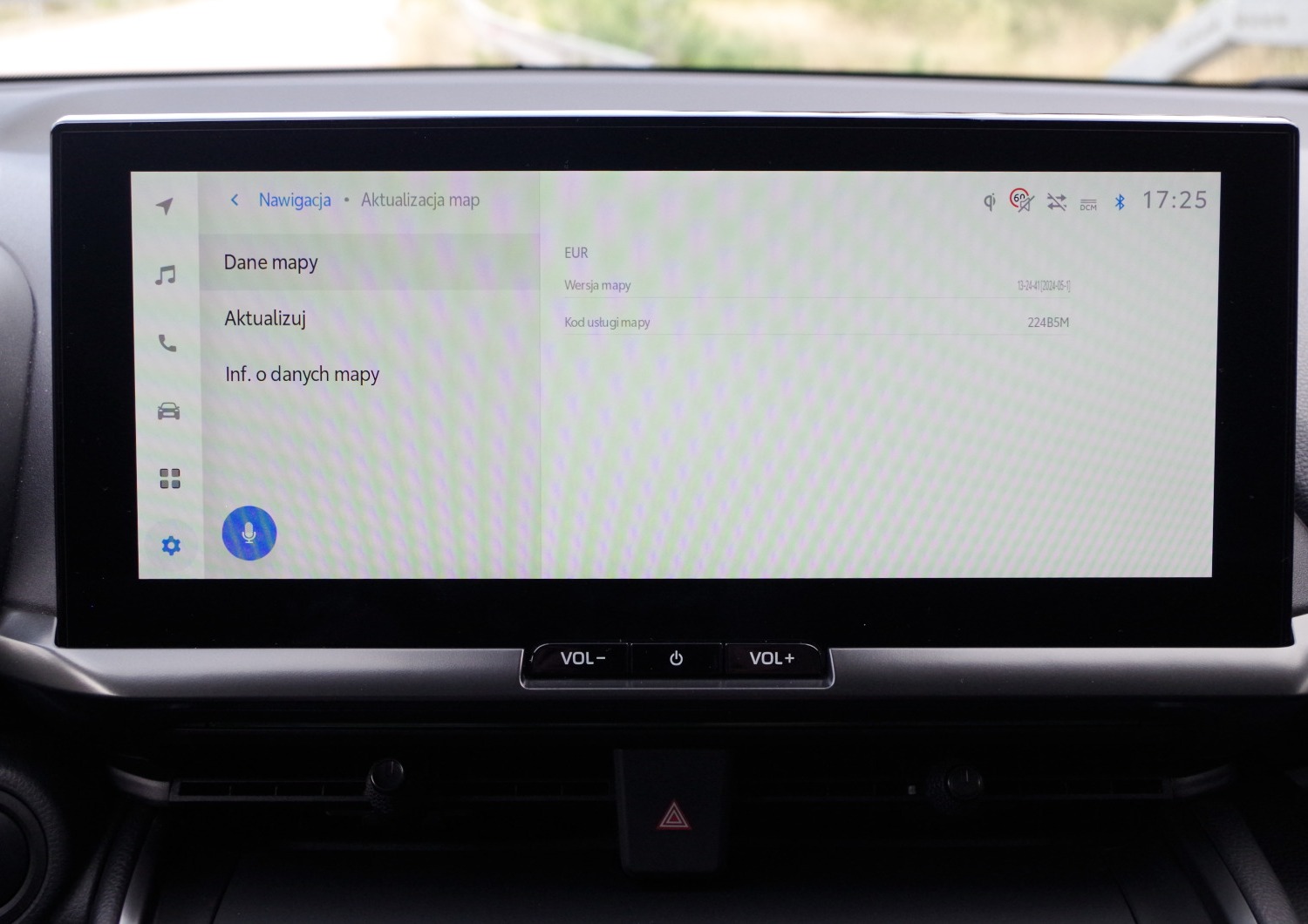 Toyota-CH-R-Plug-in-D65