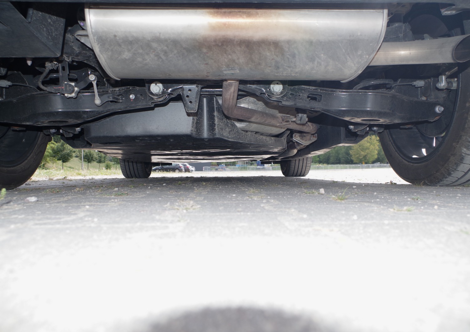 Toyota-CH-R-Plug-in-F1