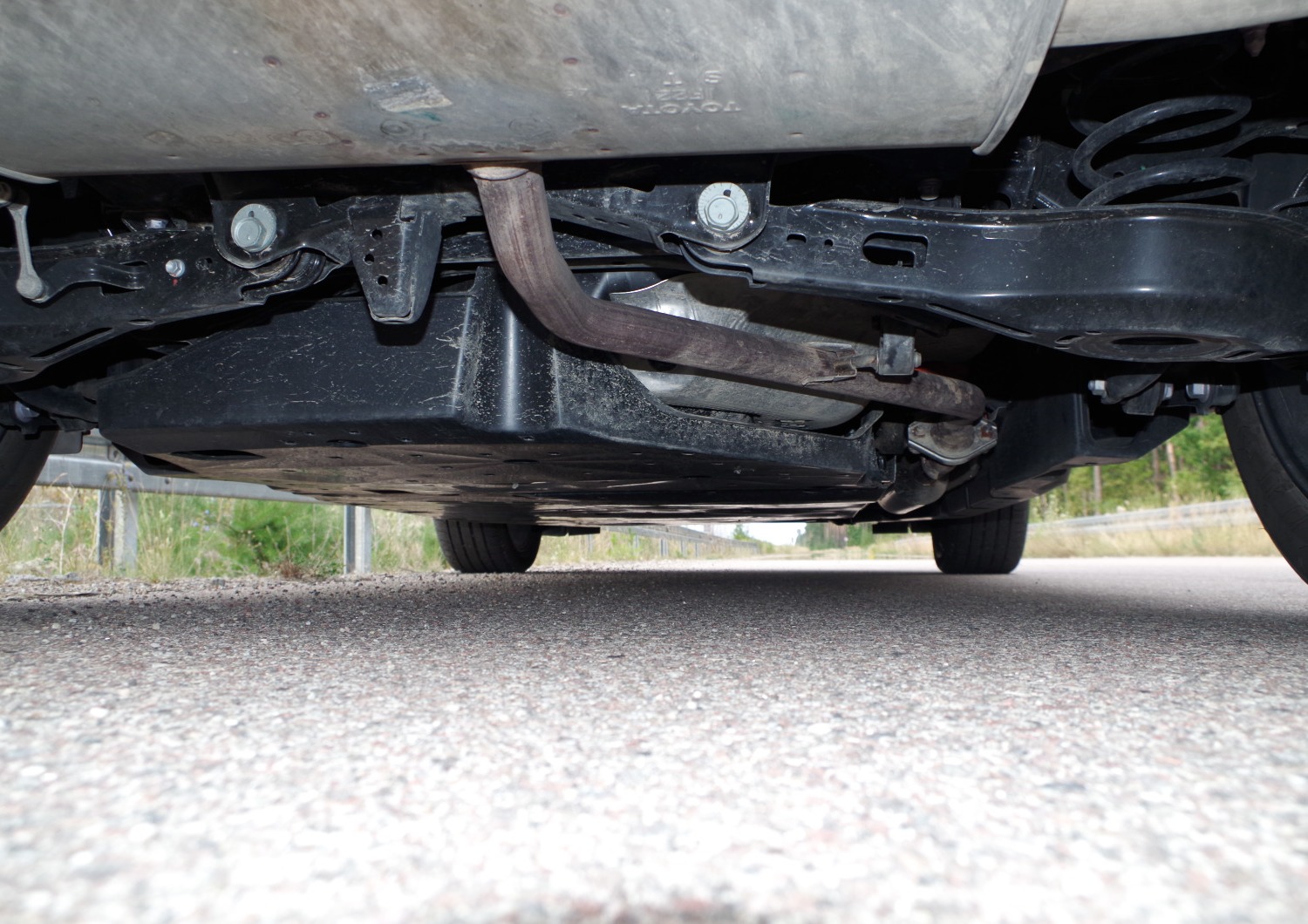 Toyota-CH-R-Plug-in-F19