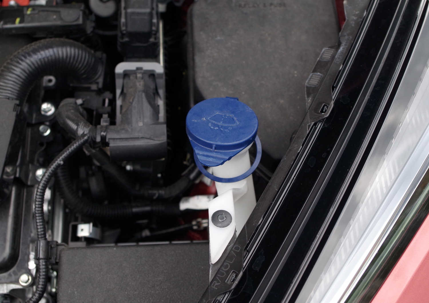 Toyota-CH-R-Plug-in-F8