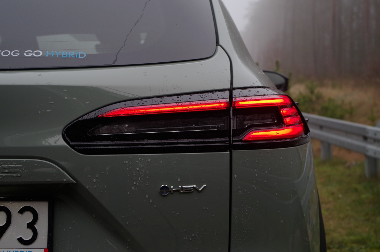 Toyota-Corolla-Cross-1.8-Hybrid-140-KM-4X2-Style-A03