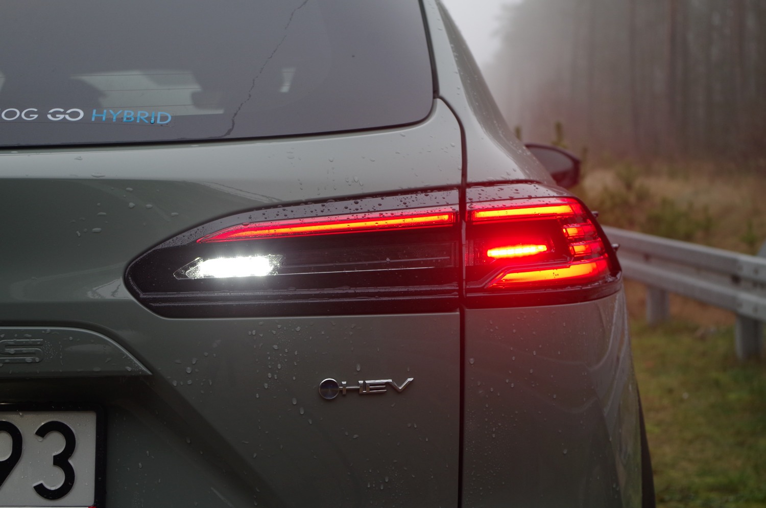 Toyota-Corolla-Cross-1.8-Hybrid-140-KM-4X2-Style-A04