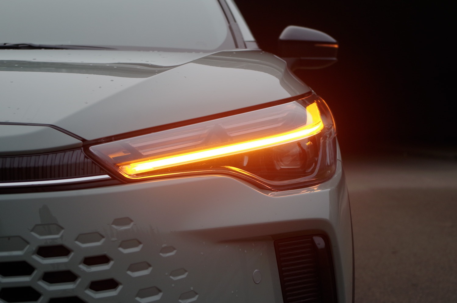 Toyota-Corolla-Cross-1.8-Hybrid-140-KM-4X2-Style-A07