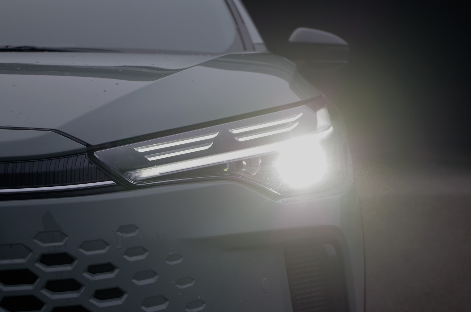 Toyota-Corolla-Cross-1.8-Hybrid-140-KM-4X2-Style-A10