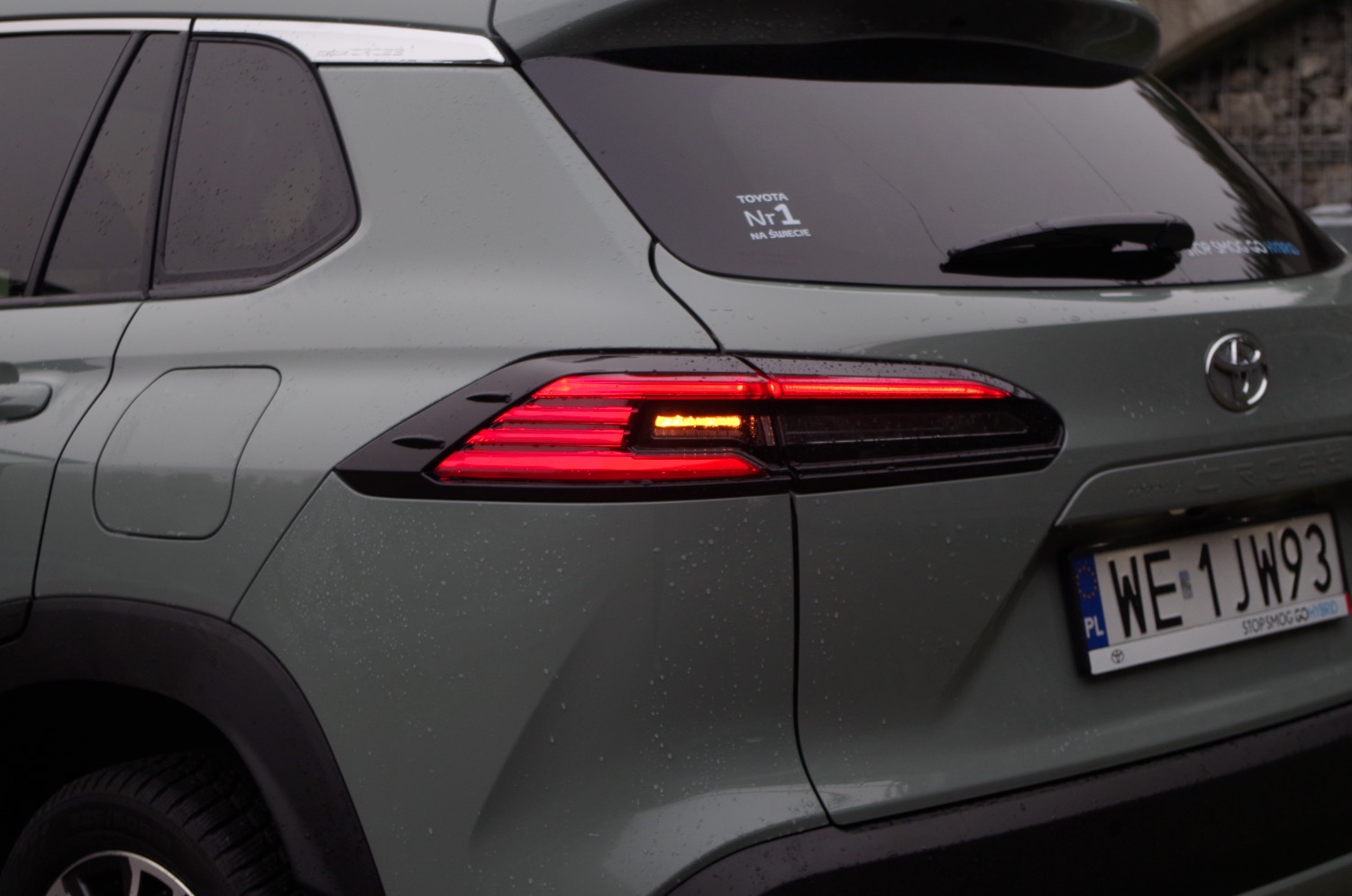 Toyota-Corolla-Cross-1.8-Hybrid-140-KM-4X2-Style-A15