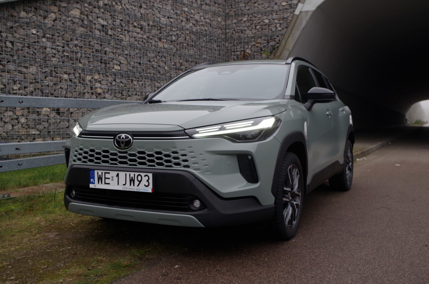 Toyota-Corolla-Cross-1.8-Hybrid-140-KM-4X2-Style-A16