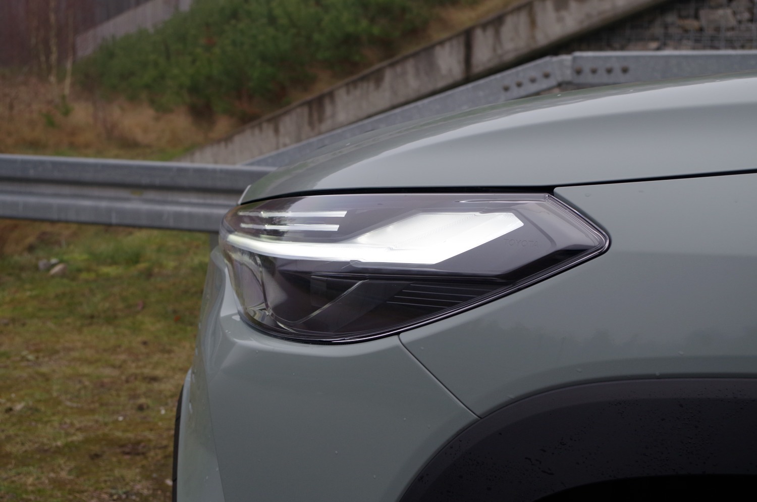 Toyota-Corolla-Cross-1.8-Hybrid-140-KM-4X2-Style-A21