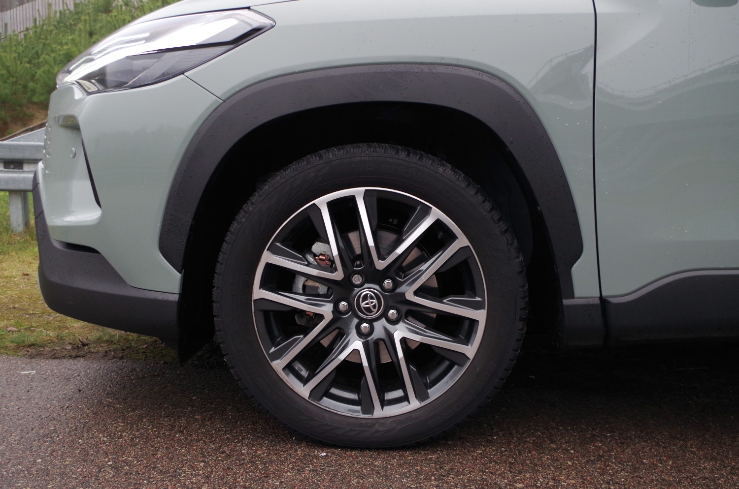 Toyota-Corolla-Cross-1.8-Hybrid-140-KM-4X2-Style-A23