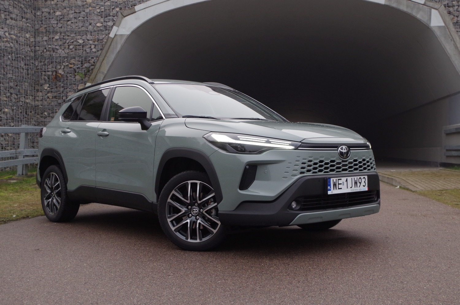 Toyota-Corolla-Cross-1.8-Hybrid-140-KM-4X2-Style-A44