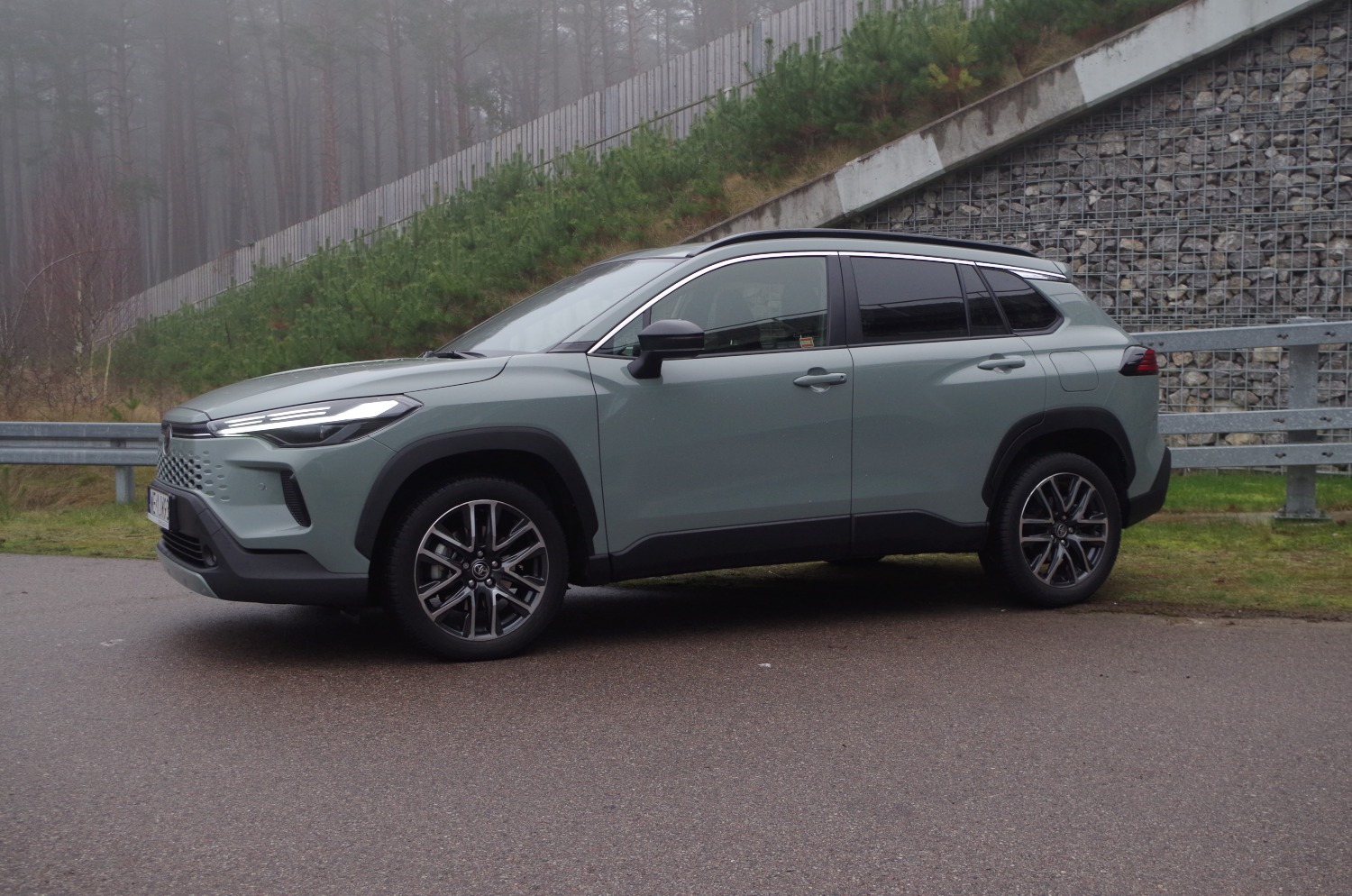 Toyota-Corolla-Cross-1.8-Hybrid-140-KM-4X2-Style-A46