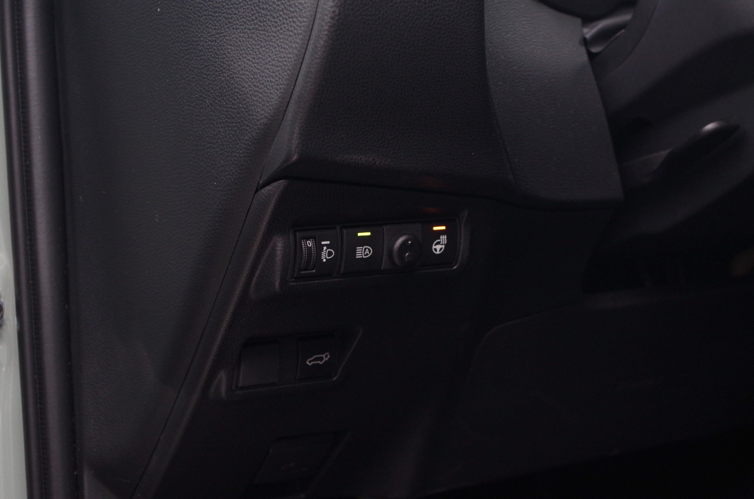 Toyota-Corolla-Cross-1.8-Hybrid-140-KM-4X2-Style-B15