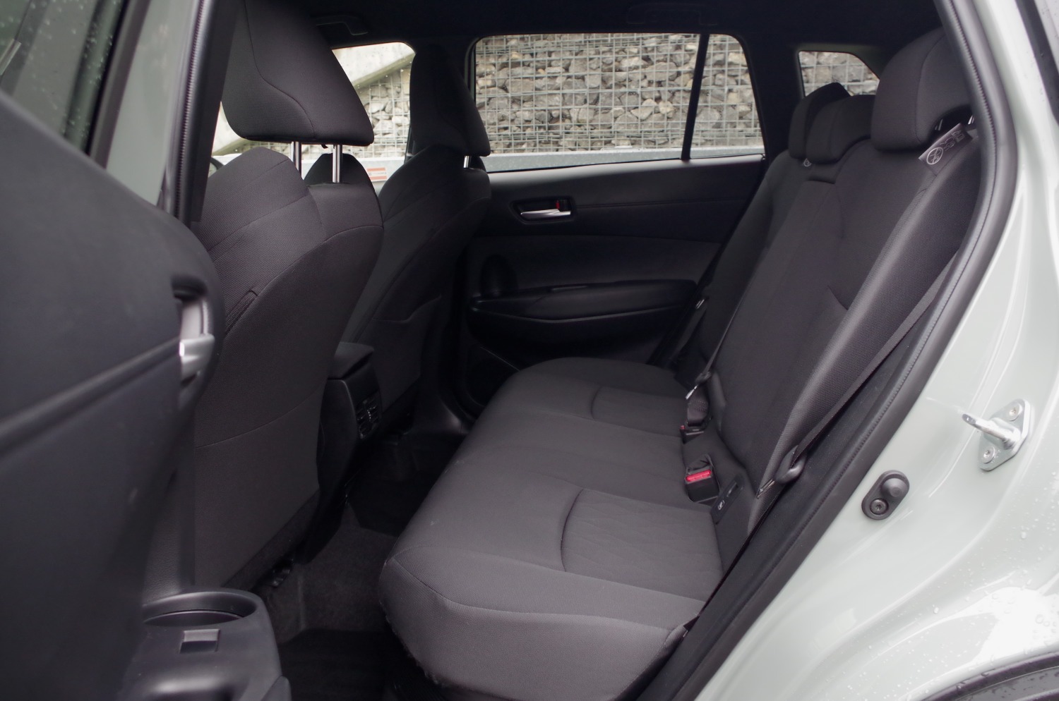 Toyota-Corolla-Cross-1.8-Hybrid-140-KM-4X2-Style-B27