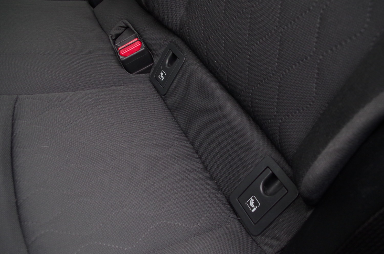 Toyota-Corolla-Cross-1.8-Hybrid-140-KM-4X2-Style-B30