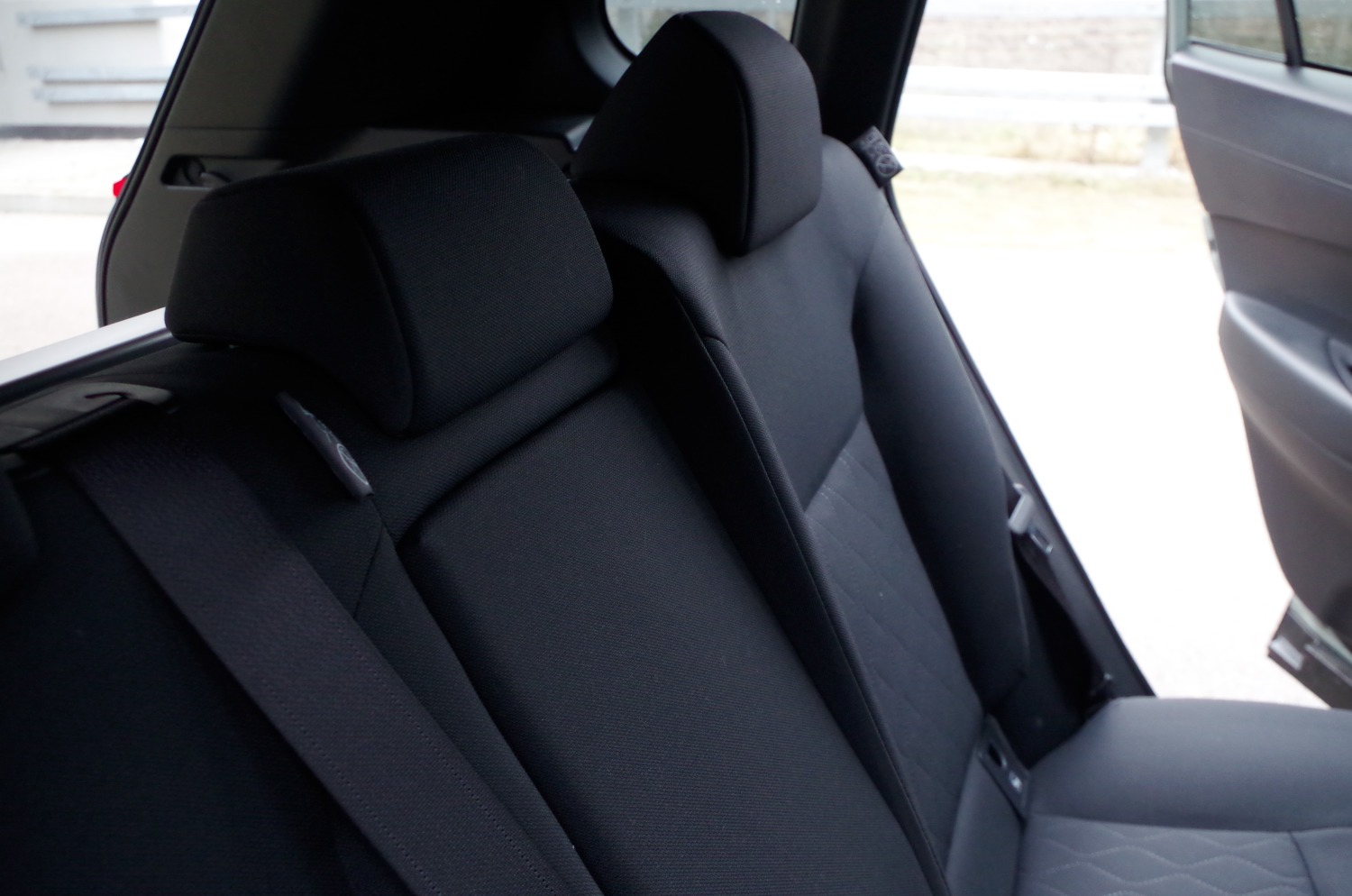 Toyota-Corolla-Cross-1.8-Hybrid-140-KM-4X2-Style-B65