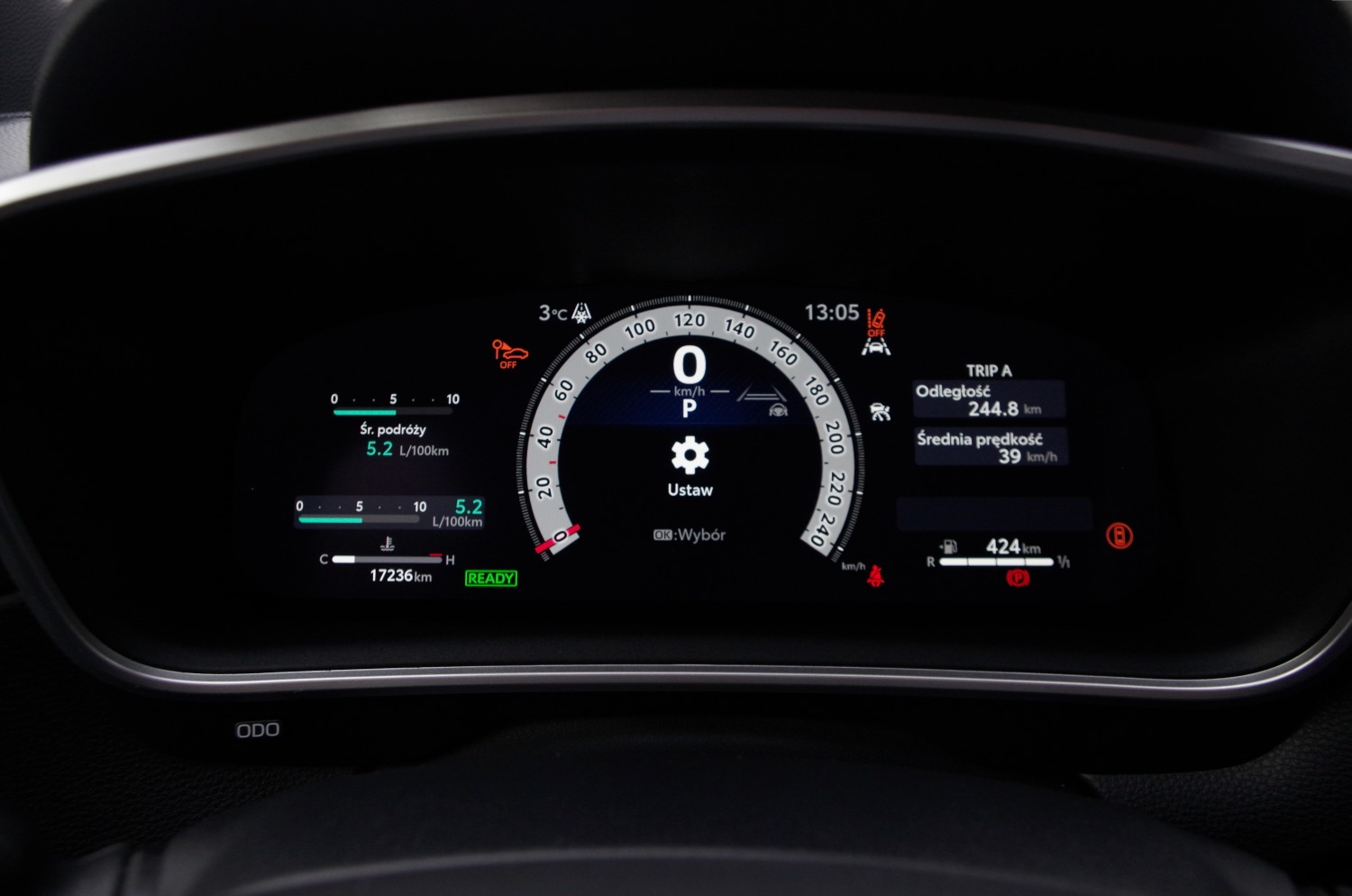 Toyota-Corolla-Cross-1.8-Hybrid-140-KM-4X2-Style-C03