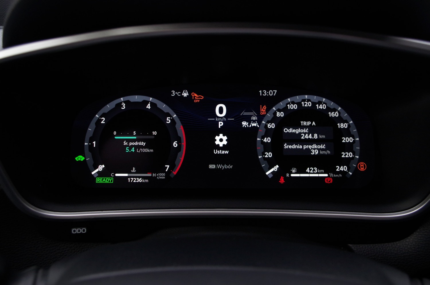 Toyota-Corolla-Cross-1.8-Hybrid-140-KM-4X2-Style-C05