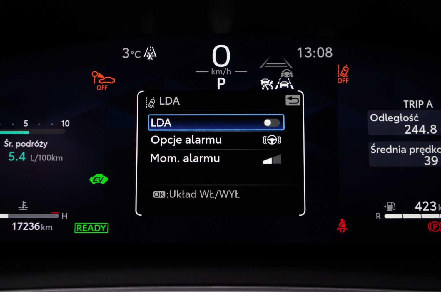 Toyota-Corolla-Cross-1.8-Hybrid-140-KM-4X2-Style-C09