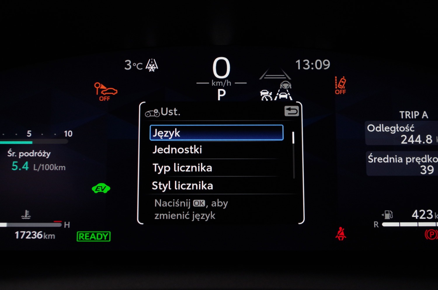 Toyota-Corolla-Cross-1.8-Hybrid-140-KM-4X2-Style-C18