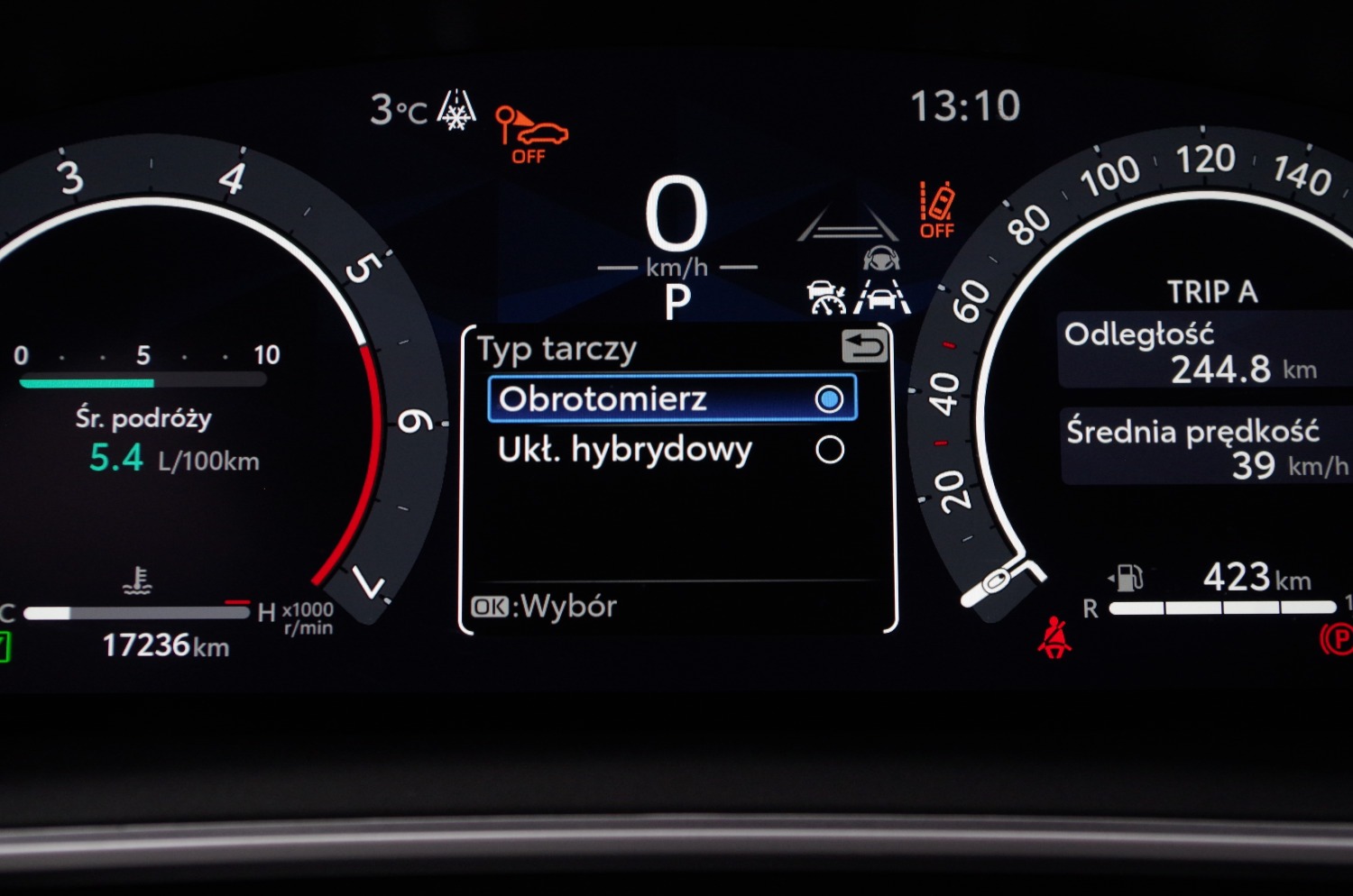 Toyota-Corolla-Cross-1.8-Hybrid-140-KM-4X2-Style-C24