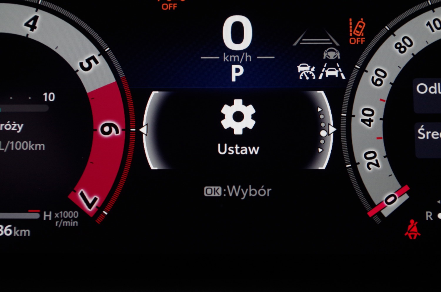 Toyota-Corolla-Cross-1.8-Hybrid-140-KM-4X2-Style-C44