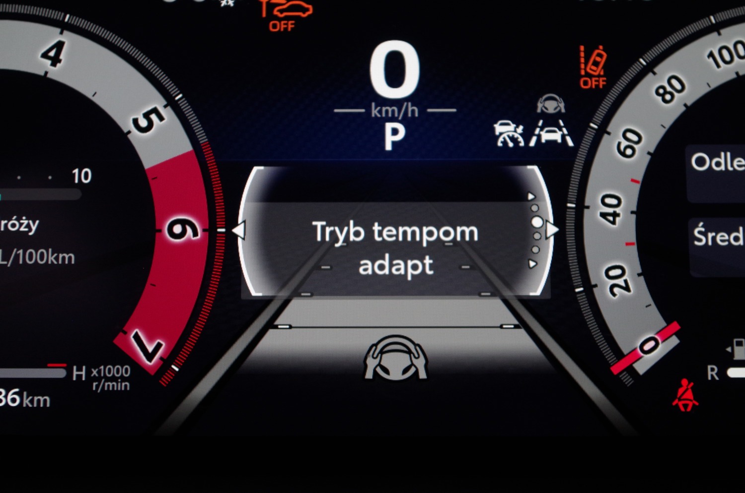 Toyota-Corolla-Cross-1.8-Hybrid-140-KM-4X2-Style-C47