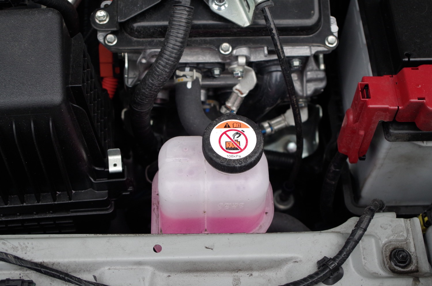 Toyota-Corolla-Cross-1.8-Hybrid-140-KM-4X2-Style-F09