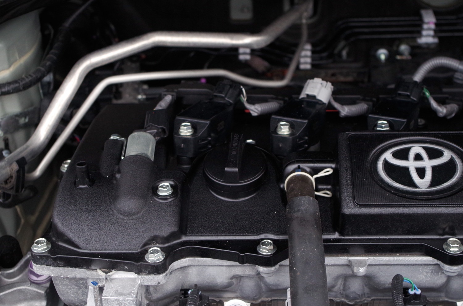 Toyota-Corolla-Cross-1.8-Hybrid-140-KM-4X2-Style-F11