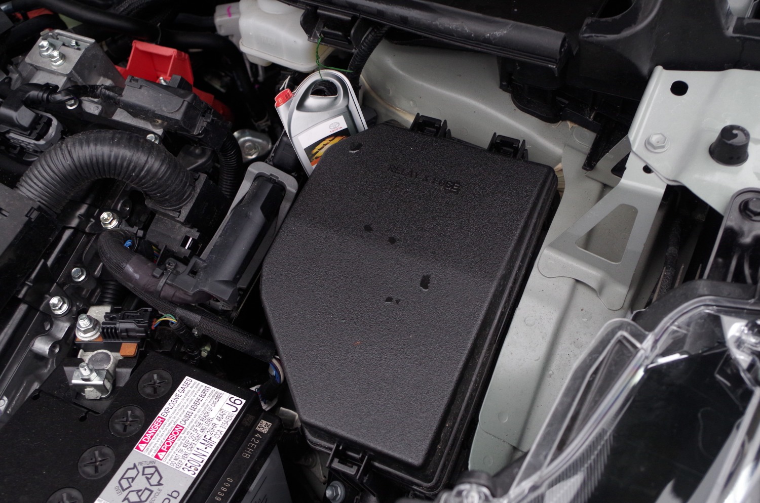 Toyota-Corolla-Cross-1.8-Hybrid-140-KM-4X2-Style-F14