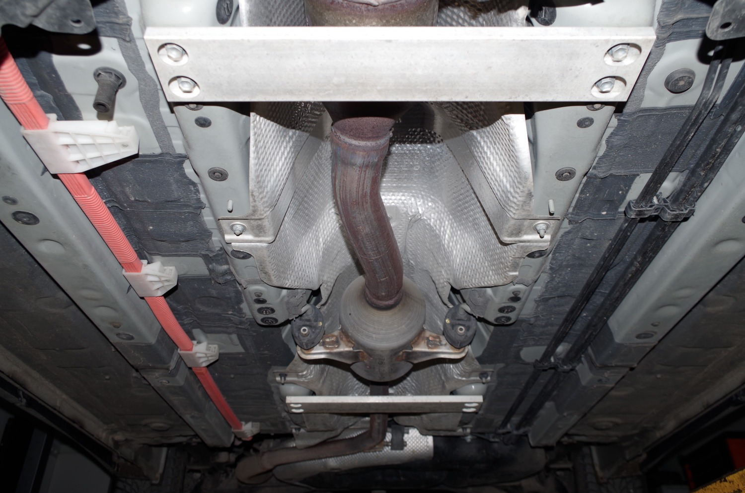 Toyota-Corolla-Cross-1.8-Hybrid-140-KM-4X2-Style-F19