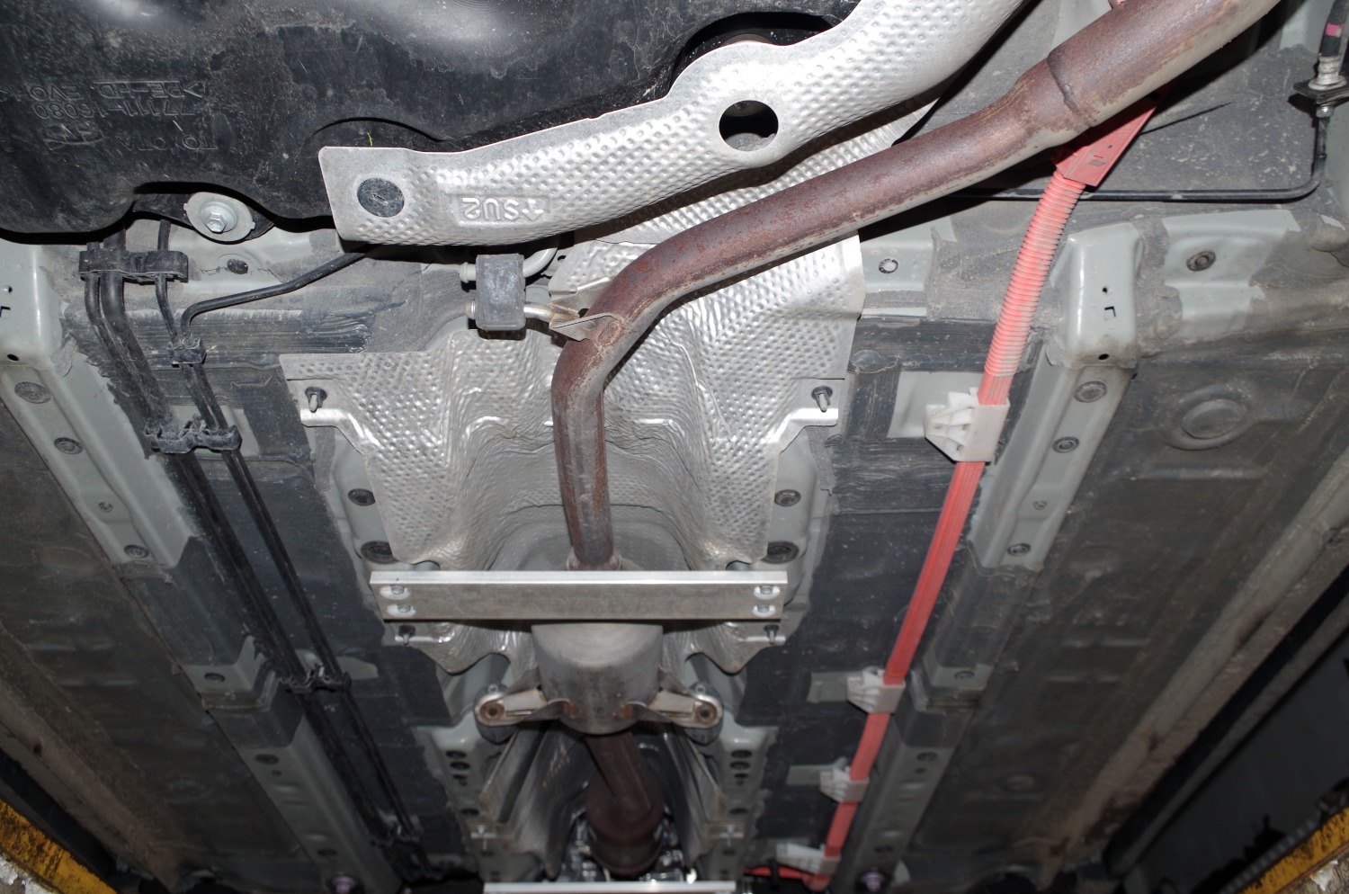 Toyota-Corolla-Cross-1.8-Hybrid-140-KM-4X2-Style-F28