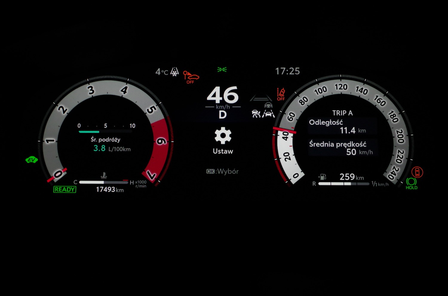 Toyota-Corolla-Cross-1.8-Hybrid-140-KM-4X2-Style-P03