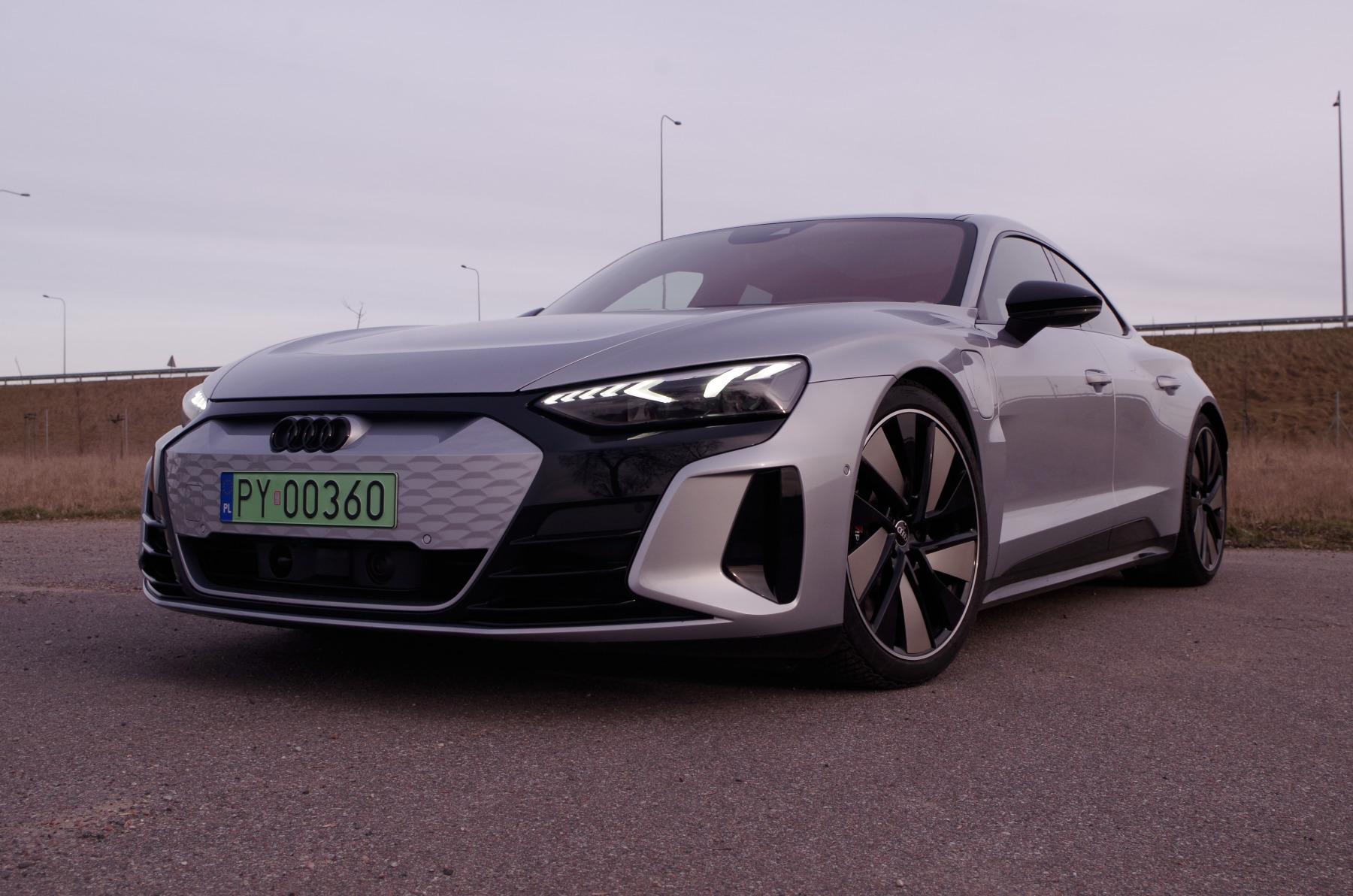 Audi e-tron GT dane techniczne