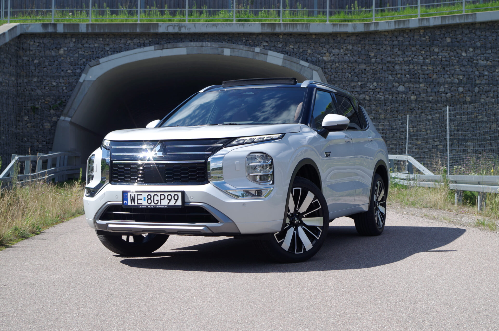 Mitsubishi Outlander PHEV 2.4 AT 4WD 306 KM Instyle Plus