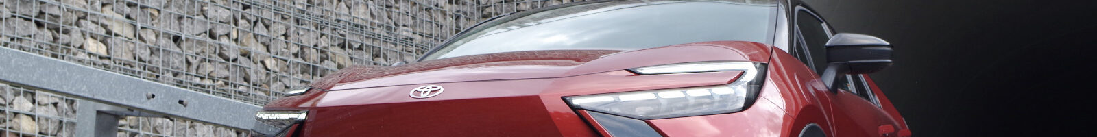 Toyota CH-R 2.0 Hybrid Dynamic Force Plug-in 223 KM 4X2 Tokyo Edition