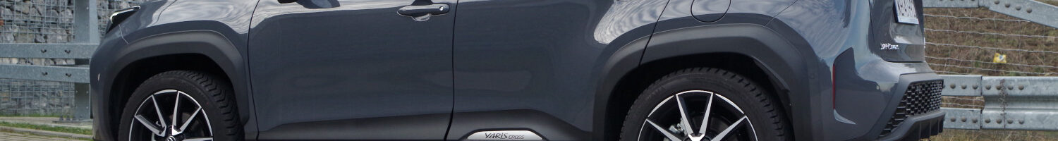 Toyota Yaris Cross 1.5 Hybrid Dynamic Force FWD 130 KM e-CVT GR SPORT