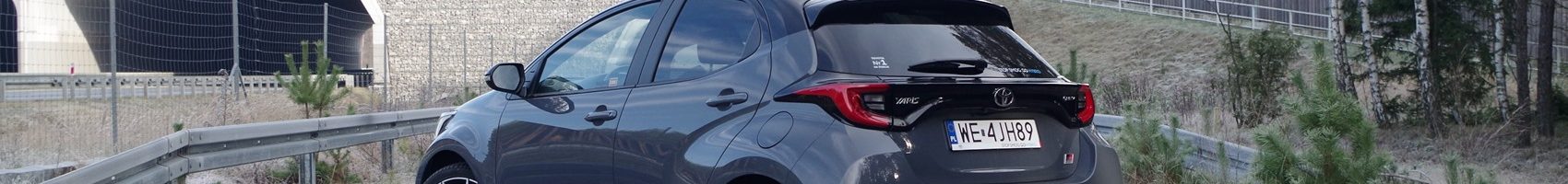 Toyota Yaris 1.5 Hybrid Dynamic Force 130 KM e-CVT GR SPORT