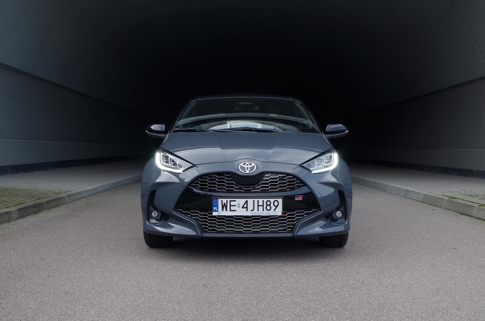 Toyota Yaris 1.5 Hybrid Dynamic Force 130 KM e-CVT GR SPORT