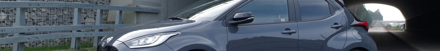 Toyota Yaris 1.5 Hybrid Dynamic Force 130 KM e-CVT GR SPORT