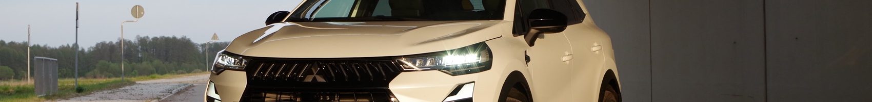 Mitsubishi Grandis M Hybrid 1.3 7DCT 140 KM Instyle