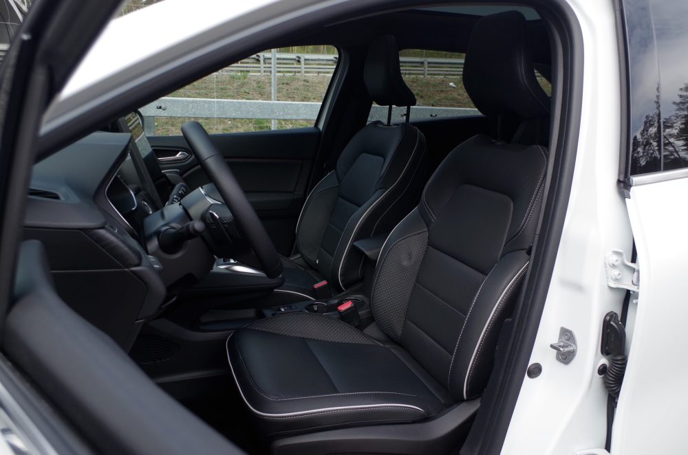 Mitsubishi Grandis M Hybrid 1.3 7DCT 140 KM Instyle B10