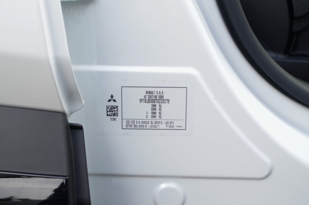 Mitsubishi Grandis M Hybrid 1.3 7DCT 140 KM Instyle B24