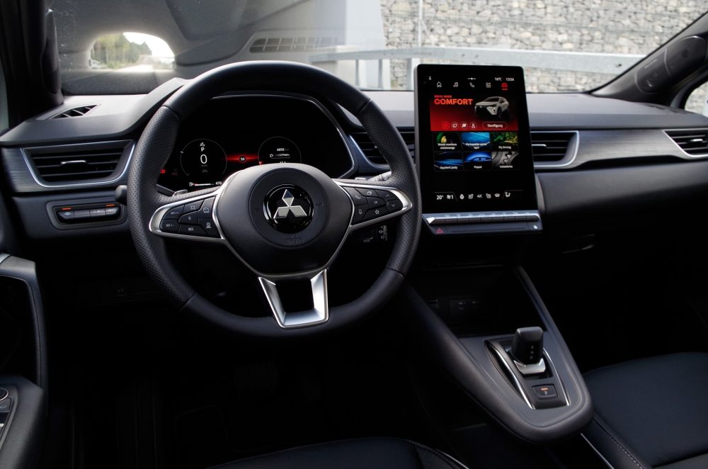 Mitsubishi Grandis M Hybrid 1.3 7DCT 140 KM Instyle B40
