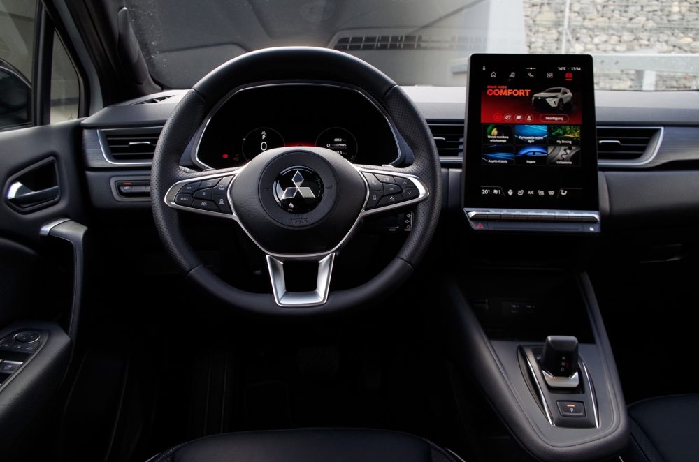 Mitsubishi Grandis M Hybrid 1.3 7DCT 140 KM Instyle B41