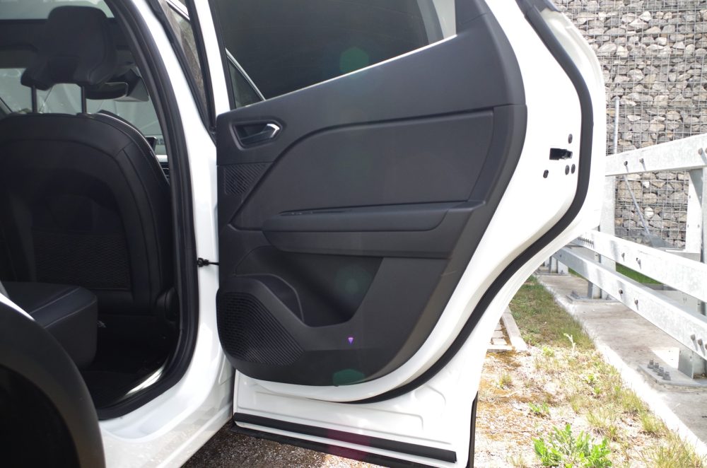 Mitsubishi Grandis M Hybrid 1.3 7DCT 140 KM Instyle B78