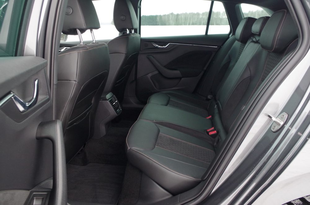 Skoda Scala 1.5 TSI 150 KM DSG Edition 130 B03