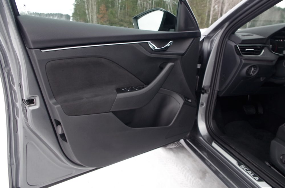 Skoda Scala 1.5 TSI 150 KM DSG Edition 130 B42